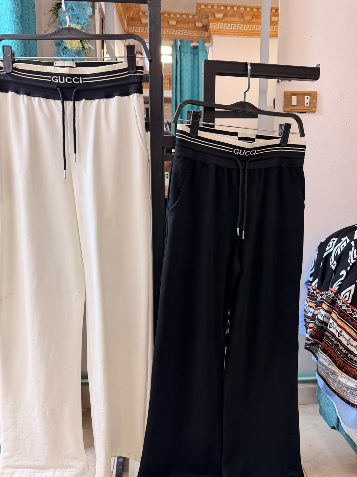 wide leg drawstring sweatpants